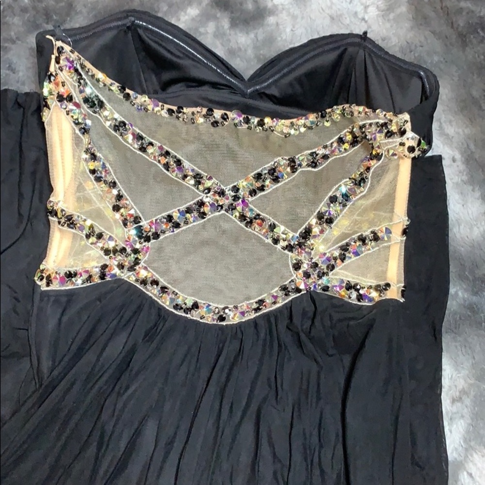 Dress - Picture 2 of 2